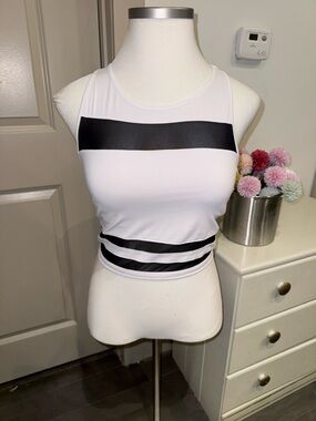🖤 FABLETICS White and Black Mesh inset Tankini Swimsuit Top. Large